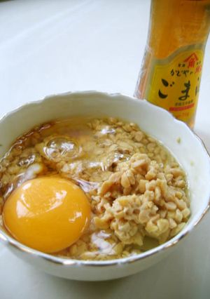 ごま油の香りが幸せ♡　納豆卵かけご飯-レシピのメイン写真