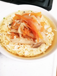 野菜多め!意識高い系インスタントラーメン-レシピのメイン写真