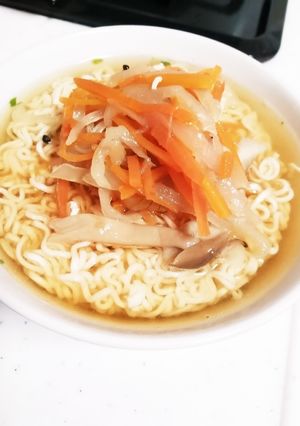 野菜多め!意識高い系インスタントラーメン-レシピのメイン写真