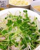 豚バラと豆苗、もやしの重ね蒸し