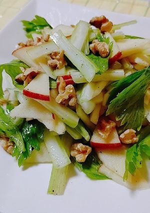 セロリとリンゴのサラダ-レシピのメイン写真