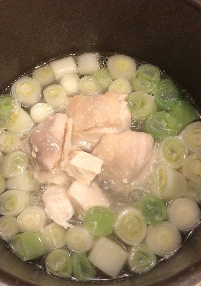 ネギ大量消費！鶏肉とネギの、鶏ネギ鍋！-レシピのメイン写真