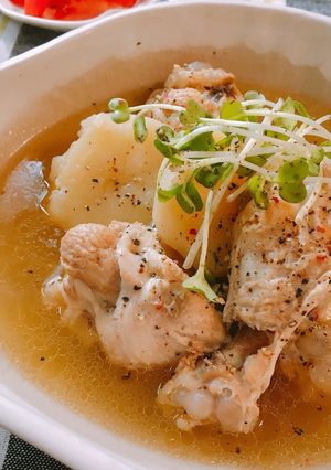 圧力鍋で♡鶏手羽元とじゃがいもの塩煮込み-レシピのメイン写真