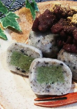 黒ゴマ★豆腐の白玉団子♪蓬生麩入り-レシピのメイン写真
