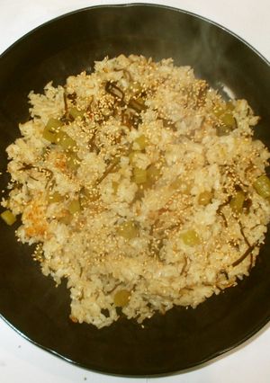 塩昆布とフキ炊き込みご飯♪簡単薬膳-レシピのメイン写真