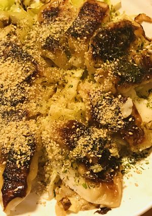 レトルト●キャベツ＆切り胡麻の蒸焼き餃子-レシピのメイン写真