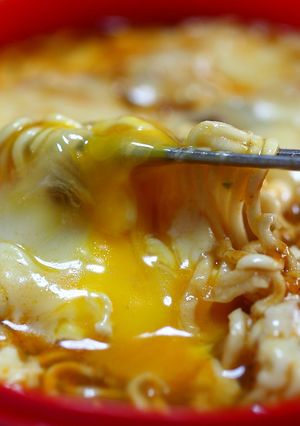 レンチンで簡単チーズカレーラーメン-レシピのメイン写真