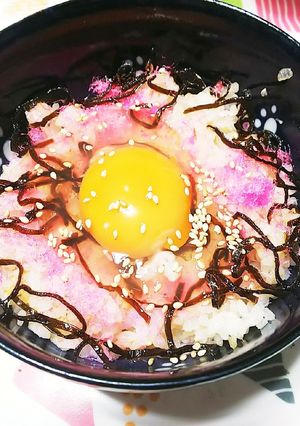 SSTKG☆桜でんぶと塩昆布の卵かけご飯-レシピのメイン写真