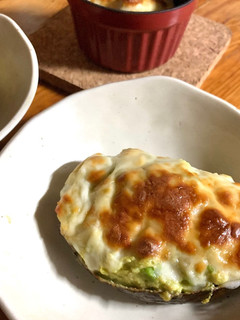 アボカドグラタン-レシピのメイン写真