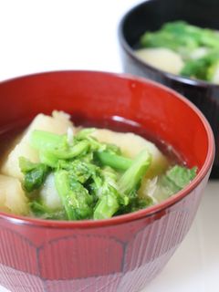 美味♪菜の花とレンジじゃが芋のみそ汁-レシピのメイン写真