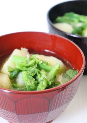 美味♪菜の花とレンジじゃが芋のみそ汁-レシピのメイン写真