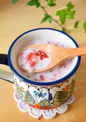 果肉たっぷり♡いちごみるく-レシピのメイン写真