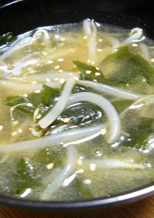 夏は冷で✿冬はアツアツで✿わかめスープ♥-レシピのメイン写真