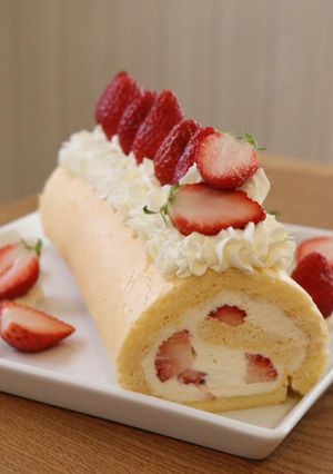 いちごとクリームチーズの米粉ロールケーキ-レシピのメイン写真