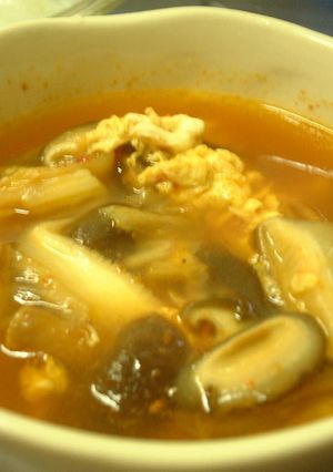 きのことキムチの卵スープ-レシピのメイン写真