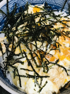 シンプル●半熟玉子焼き&刻み海苔の玉子丼-レシピのメイン写真