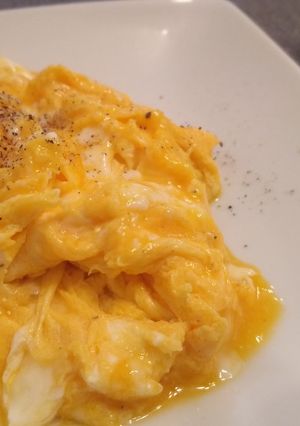 簡単！美味しい！チーズスクランブルエッグ-レシピのメイン写真