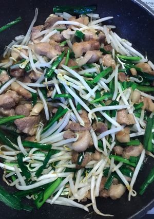 ニラ肉炒め-レシピのメイン写真