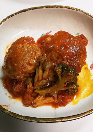 鯖の水煮缶で煮込みハンバーグ-レシピのメイン写真