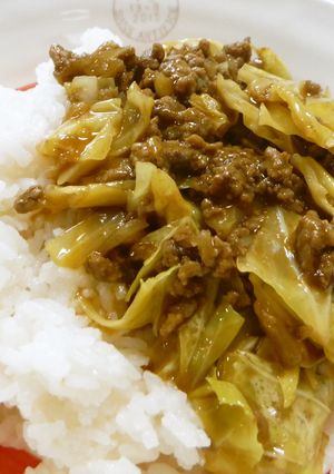 超簡単♪キャベツ入りキーマカレー-レシピのメイン写真