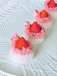 桜いちご大福*お花見・おひな祭り-レシピのメイン写真