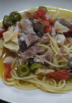魚とオリーブ、トマトのパスタ-レシピのメイン写真