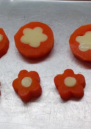 ☆ お弁当の彩りに (人参のお花) ☆-レシピのメイン写真