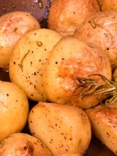 新じゃがを丸ごと!ローズマリーポテト-レシピのメイン写真