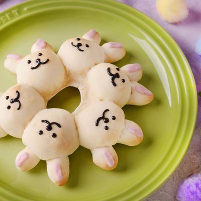 パンケーキにちょこん♡うさぎちゃん