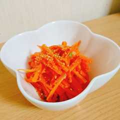รูปของ にんじんのナムル