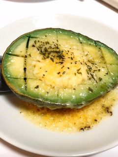 糖質オフ!レンジでアボカドチーズ焼き-レシピのメイン写真