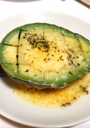 糖質オフ！レンジでアボカドチーズ焼き-レシピのメイン写真