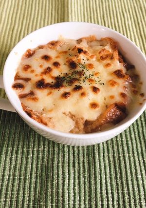 ロールパンでオニオングラタンスープ-レシピのメイン写真
