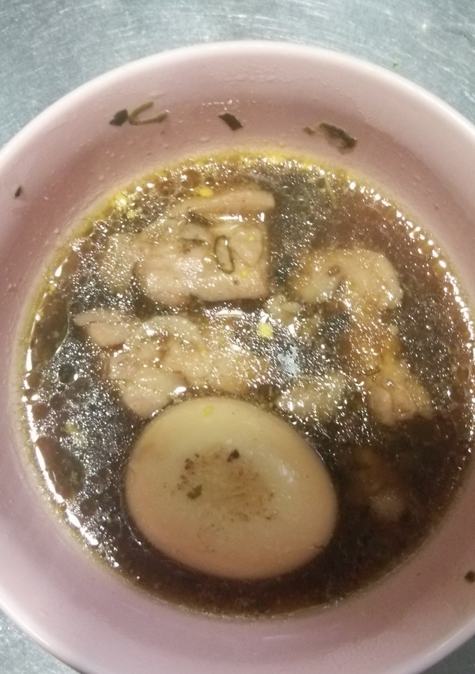 鶏ももとたまごのファンタグレープ煮込み-レシピのメイン写真