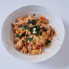 รูปของ キムチ納豆チャーハン（レンジで）