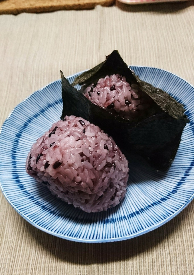 もっちもち！黒米のおにぎり＼(^_^)／-レシピのメイン写真