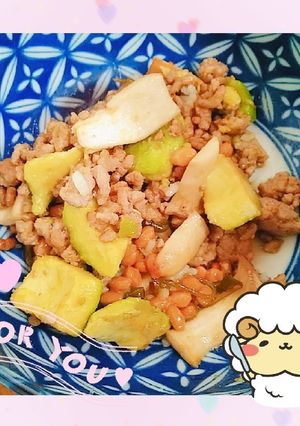マクロビ☆アボカド納豆丼【出稼ぎメシ】-レシピのメイン写真
