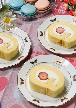 小粒苺のロールケーキ-レシピのメイン写真