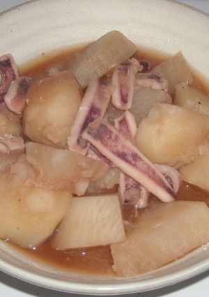 イカ＆大根＆じゃがいも＆竹輪の煮物-レシピのメイン写真