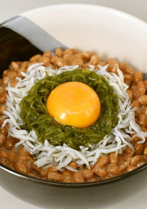 免疫力が高まる！めかぶ納豆しらす丼-レシピのメイン写真