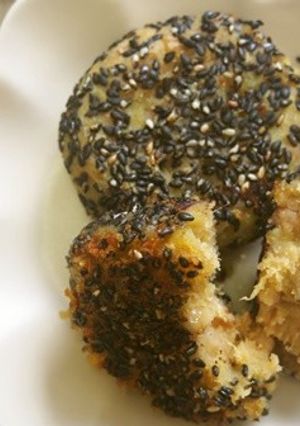 さつま芋・クルミの黒ごま焼き♪香ばし♪-レシピのメイン写真