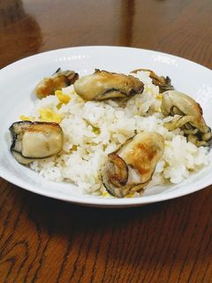 ネギ油薫る!!牡蠣チャーハン-レシピのメイン写真