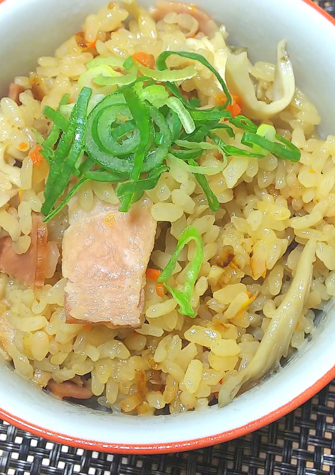 【龍愛】ベーコンと舞茸の炊き込みご飯-レシピのメイン写真