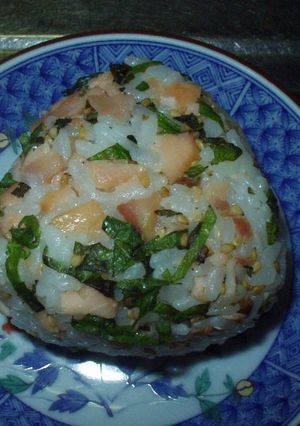 大葉＆塩鮭＆白ゴマおにぎり-レシピのメイン写真
