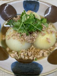 簡単おつまみ☆新玉ねぎの丸ごと煮-レシピのメイン写真