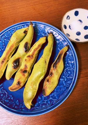 魚焼きグリルでホクホク♪焼きそら豆-レシピのメイン写真