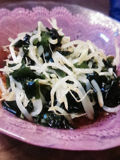 弾む!節約♪もやしとわかめの酢の物-レシピのメイン写真