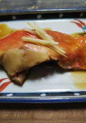 フライパンで金目鯛の煮つけ-レシピのメイン写真