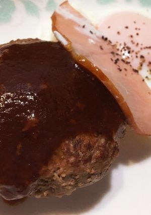 ハンバーグ-レシピのメイン写真
