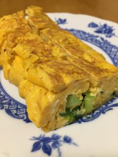 冷めても美味しい♪ ニラ入り卵焼き-レシピのメイン写真